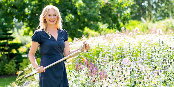 Maria Palusalu püsilillepeenar